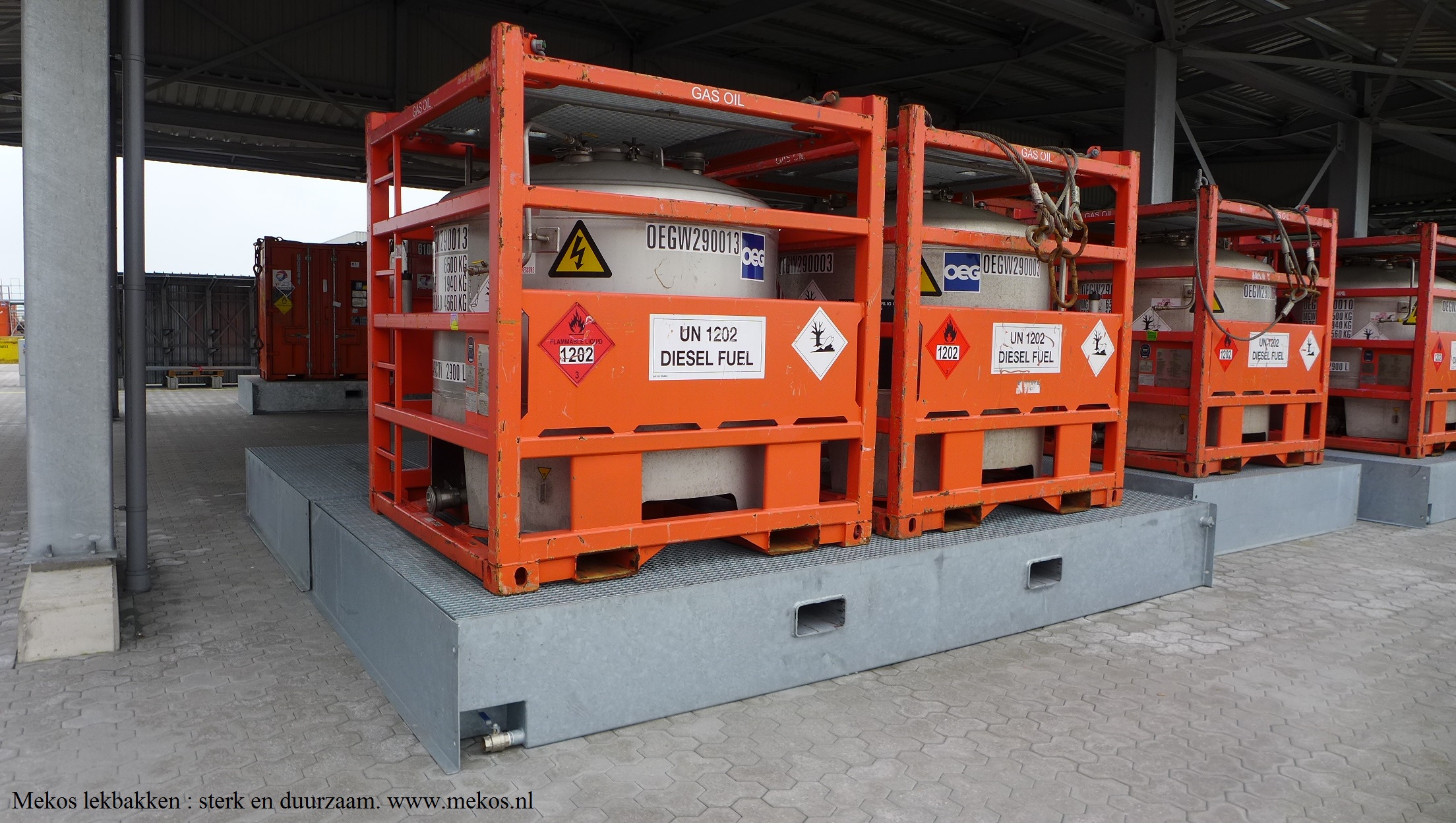 Mekos Schagerbrug voor al uw  lekbakken...............