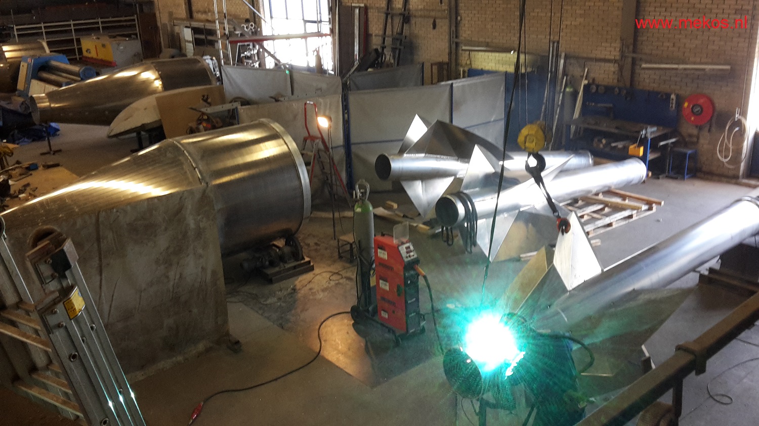 Aluminium raketten door mekos schagerbrug  ? 