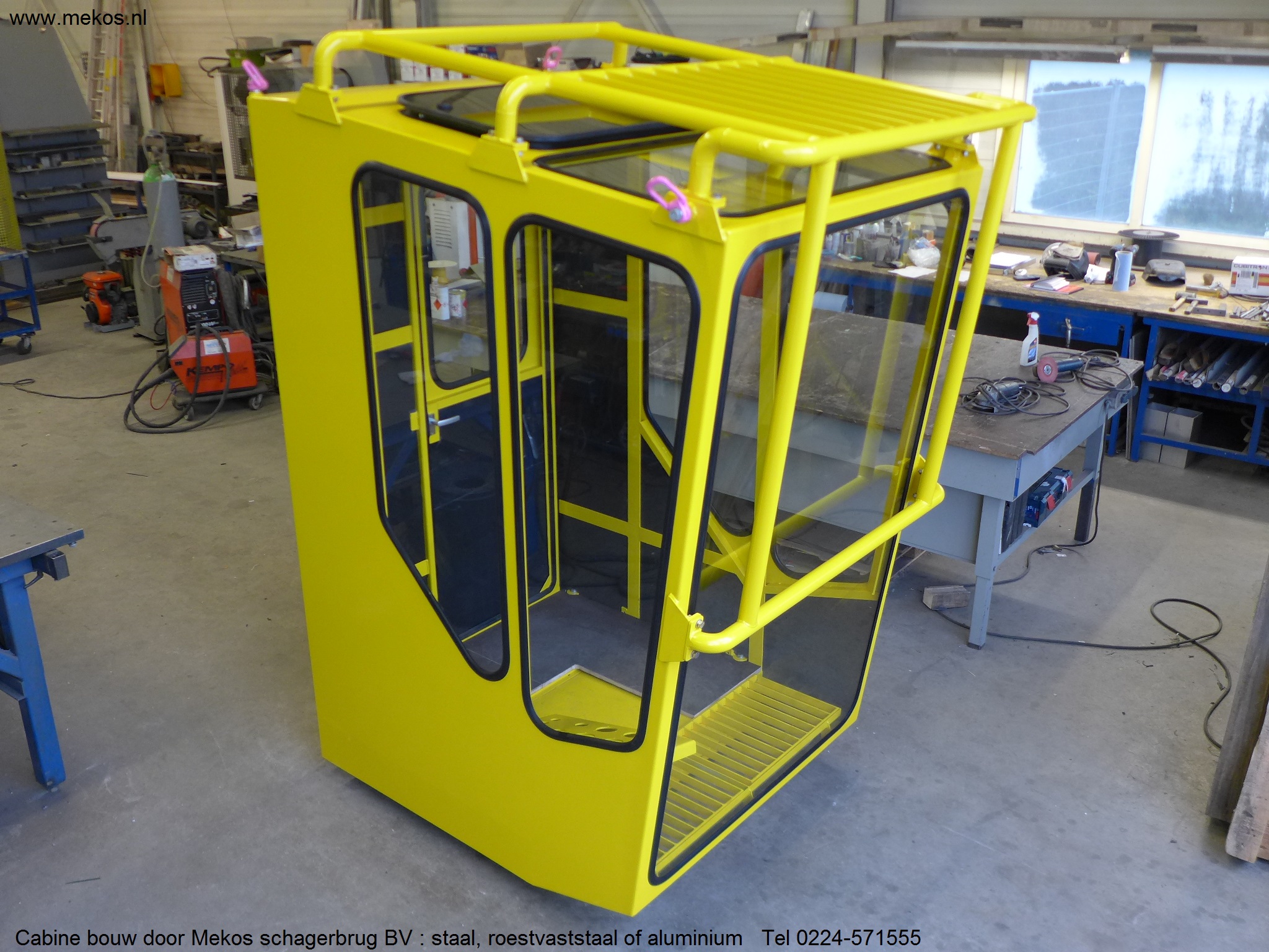 Cabine bouw ?  dan naar Mekos Schagerbrug BV