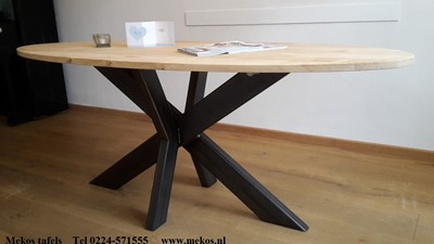 stalen tafel met houten blad mekos